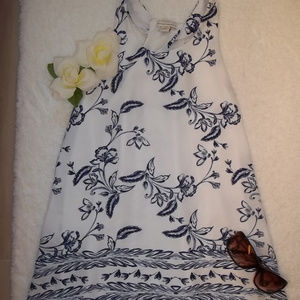 Mercer and Madison White and Navy Tank Top Size XS
